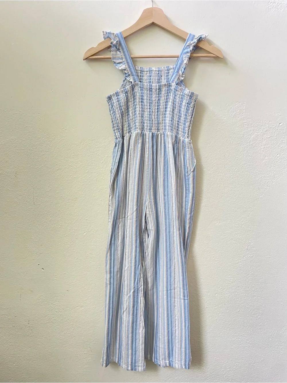 Tahari Girl Blue Striped Jumpsuit Size 10 Smocked Flutter Sleeve Cotton